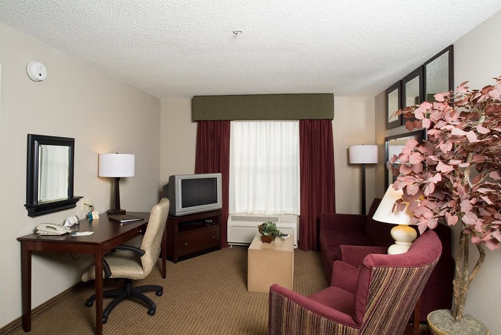 Homewood Suites By Hilton Indianapolis Northwest Номер фото